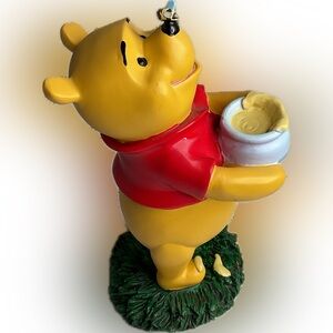Disney Winnie the Pooh Garden Statue